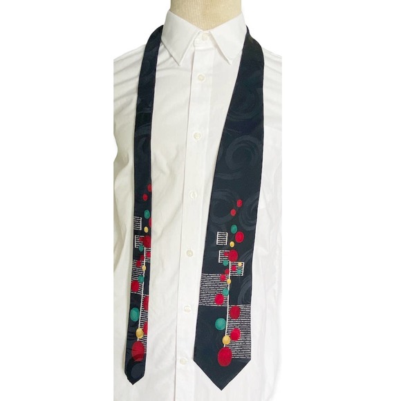 Abstract Geometric Silk Tie - Picture 3 of 5